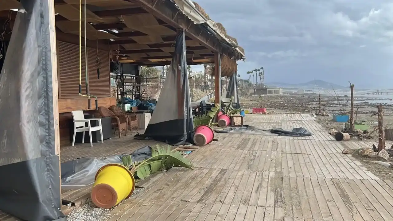 Fırtına Alanya’yı Savaş Alanına Çevirdi 3